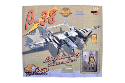 21st Century Toys 1:18 WWII P-38 Lighting Interceptor Military Plane w/ Pilot - The Ultimate Soldier