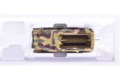 Minichamps 1:35 German Sd.Kfz. 251/1 Diecast WWII Military Tank