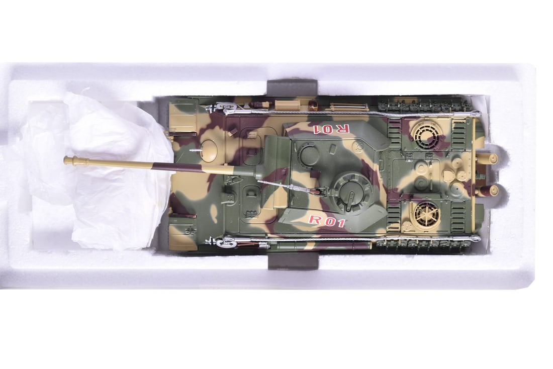 Minichamps 1:35 Panzerkampfwagen V Panther Ausfuhrung G Diecast German WWII Military Tank (1 of 3)