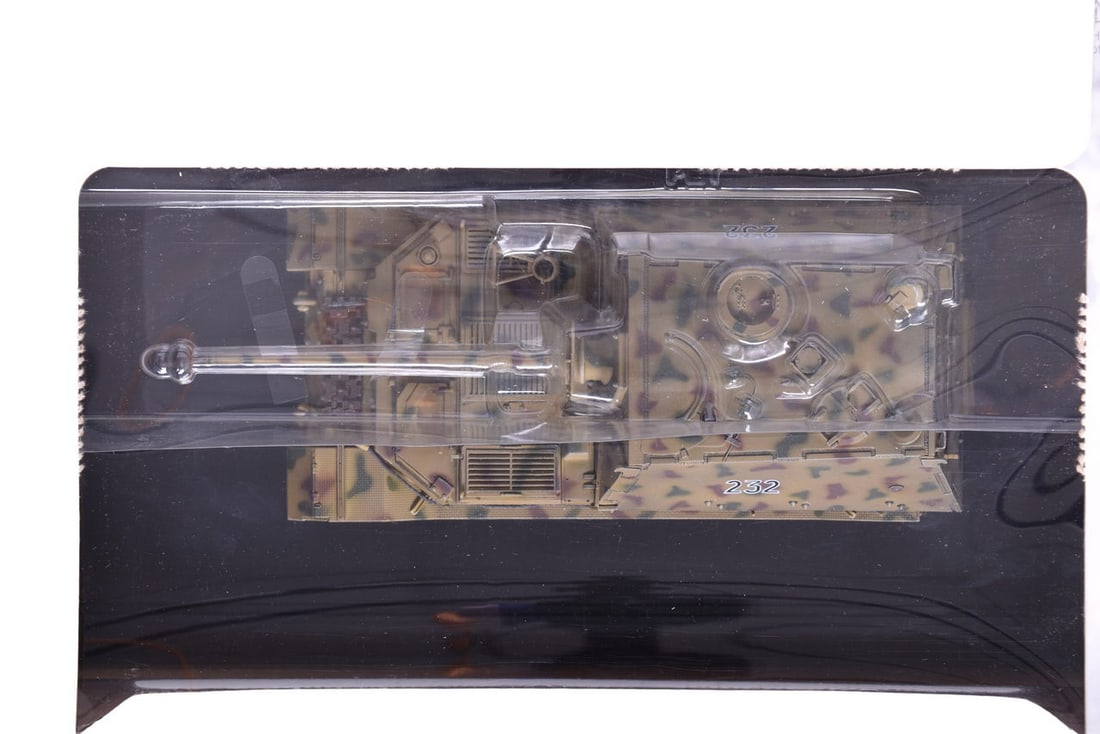 Dragon Armor 1:35 Elefant Tank Destroyer Sd.Kfz.184 Diecast WWII Military Vehicle (1 of 3)