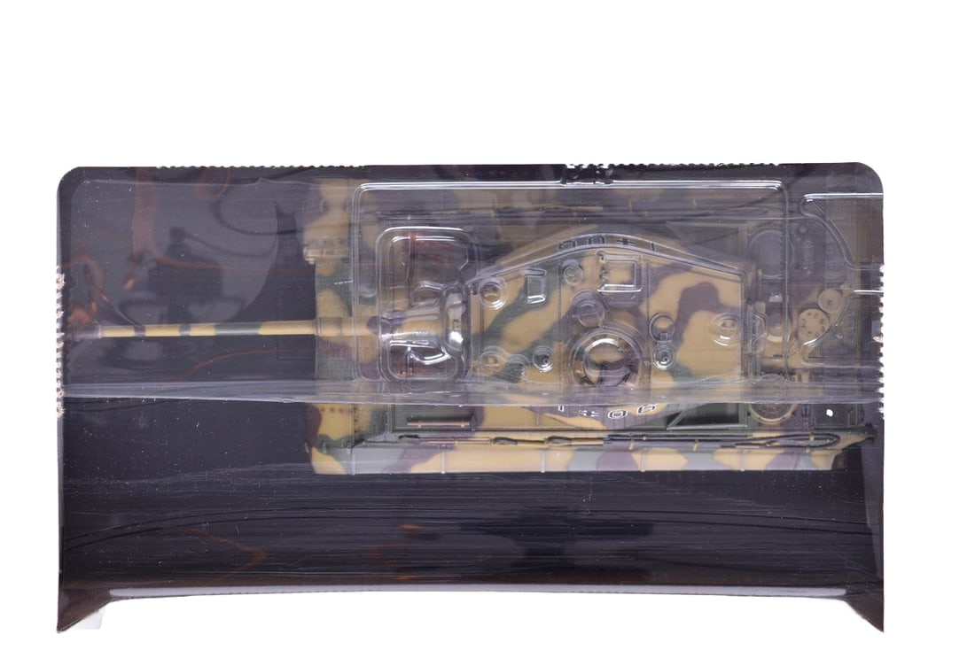 Dragon Armor 1:35 King Tiger Henschel Production Diecast WWII Military Tank (1 of 3)