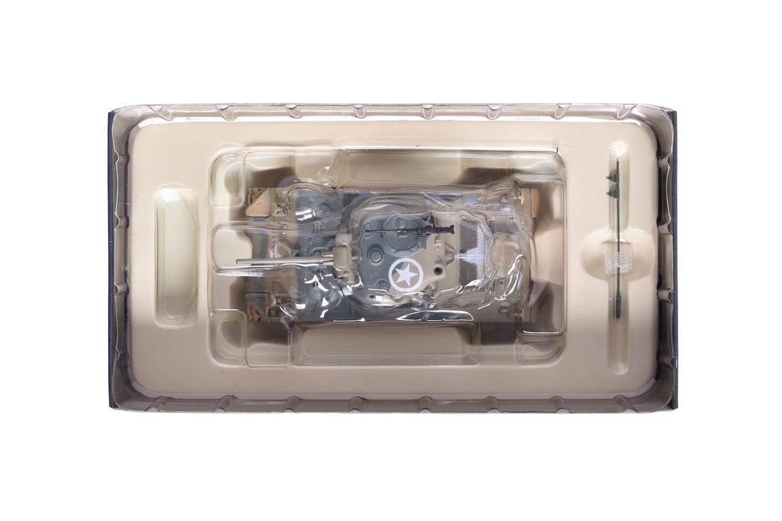 Corgi 1:50 M4A3 Sherman Tank Diecast US Army WWII Military Vehicle (1 of 2)