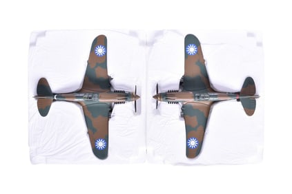 Pair of Liberty Classics 1:44 Diecast WWII Military Planes - #21 and #77 P-40C Warhawks