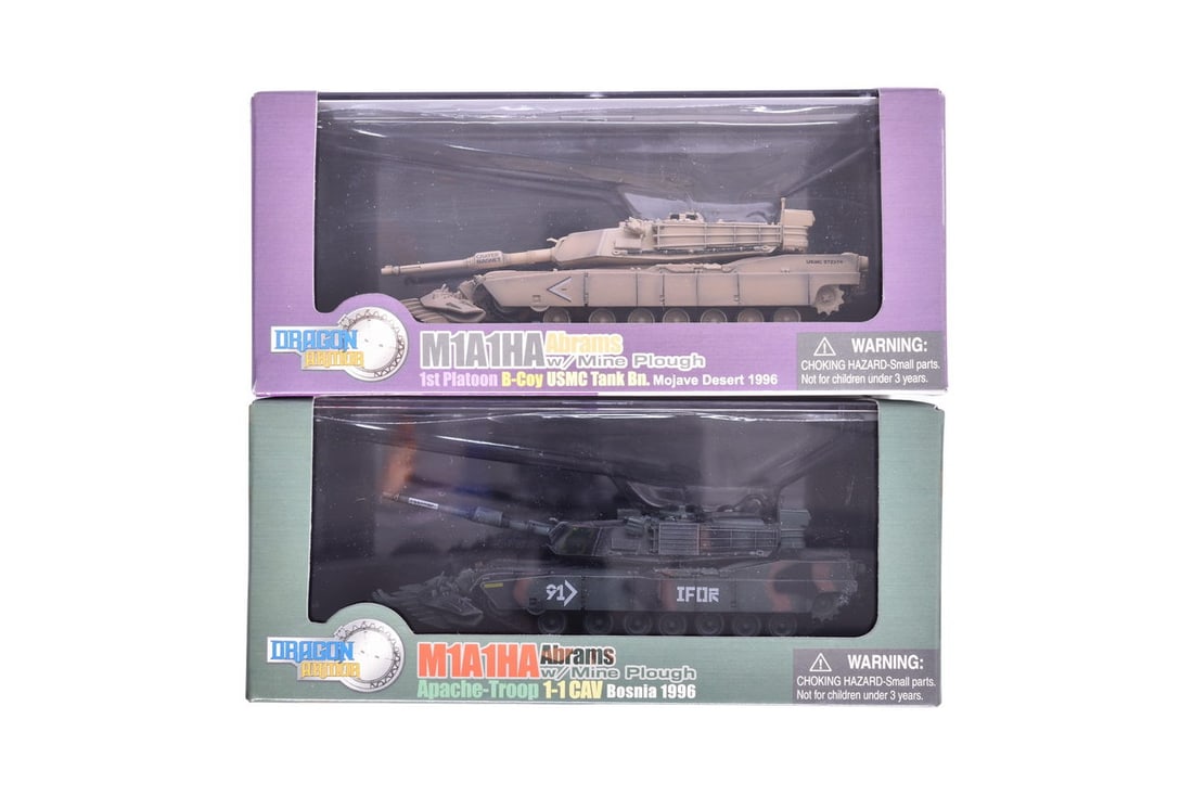 Pair of Dragon Armor 1:72 M1A1HA Abrams Diecast Military Tanks w/ Mine Plough: Pair of Dragon Armor 1:72 M1A1HA Abrams Diecast Military Tanks w/ Mine Plough Pair of replica 1:72 scale die cast M1A1HA Abrams with Mine Plough military tanks by Dragon Armor Models. Includes Apache-