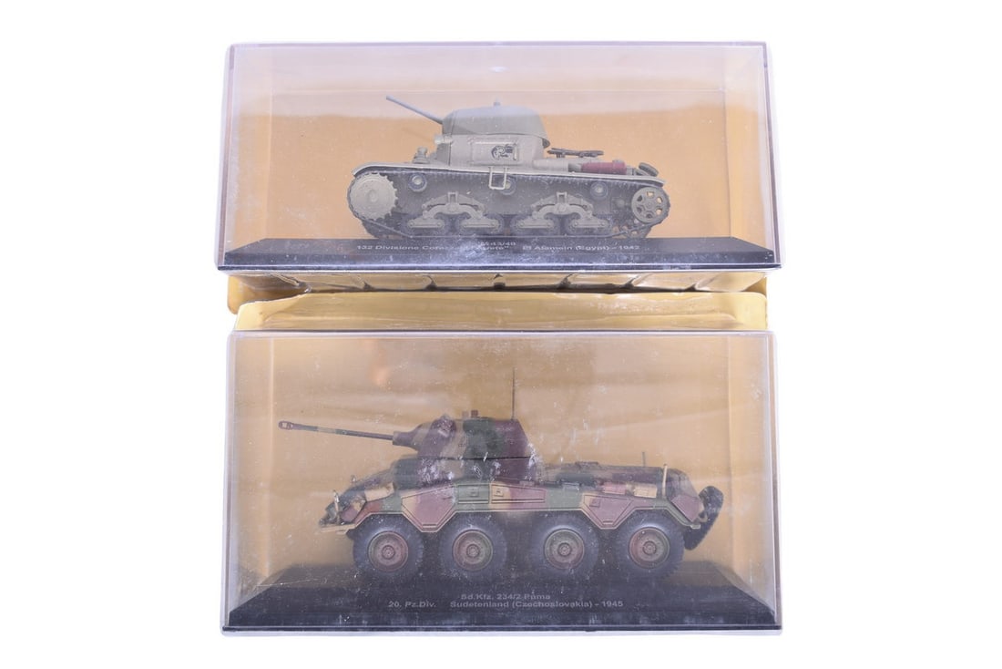Pair of Eaglemoss 1:43 Diecast WWII Military Tanks - M 13/40 "Ariete" and Sd.Kfz. 234/2 Puma: Pair of Eaglemoss 1:43 Diecast WWII Military Tanks - M 13/40 "Ariete" and Sd.Kfz. 234/2 Puma Two replica 1:43 scale die cast WWII military tanks by Eaglemoss Ltd. Includes M 13/40 132 Divisione Corazz