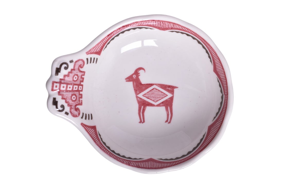 Atchison, Topeka, And Santa Fe Railroad China Mimbreno Ice Cream Shell: Atchison, Topeka, And Santa Fe Railroad China Mimbreno Ice Cream Shell A china ice cream shell dish for the A.T.&S.F. Railroad in the Mimbreno pattern. The dish measures 6" x 5" and is back stamped wi