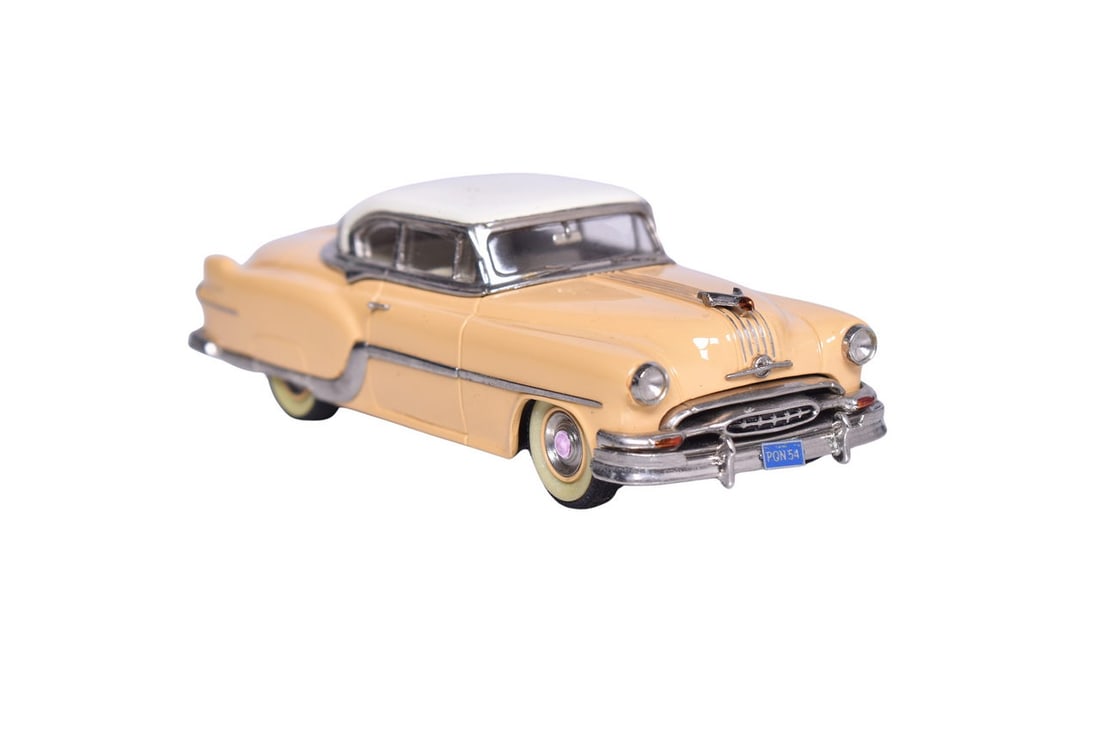 Conquest Models 1954 Pontiac Star Chief (1 of 3)