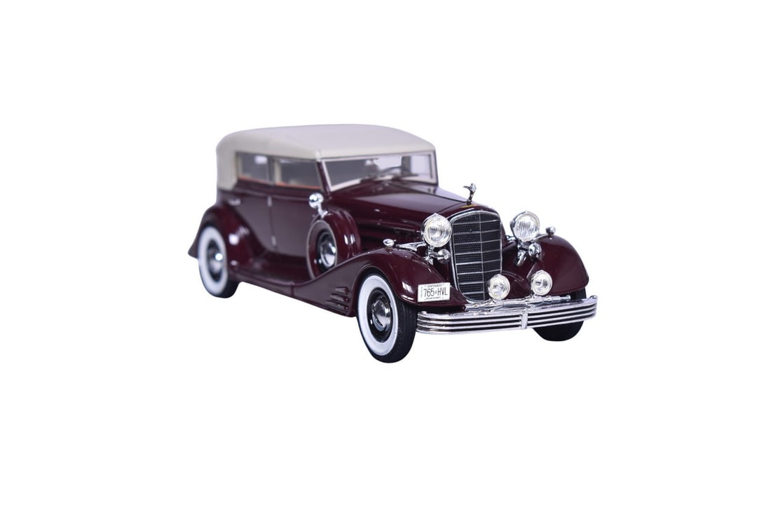 Neo Scale Models Cadillac Fleetwood Allweather Phaeton (1 of 3)