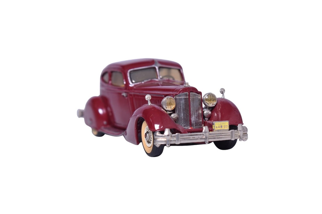 American Automobile Mninatures 1934 Packard V-12 Model 1106 (1 of 3)