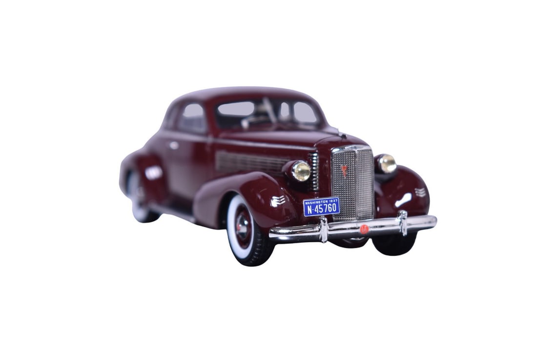 NEO Scale Models 1937 LaSalle Series 50 Coupe (1 of 3)
