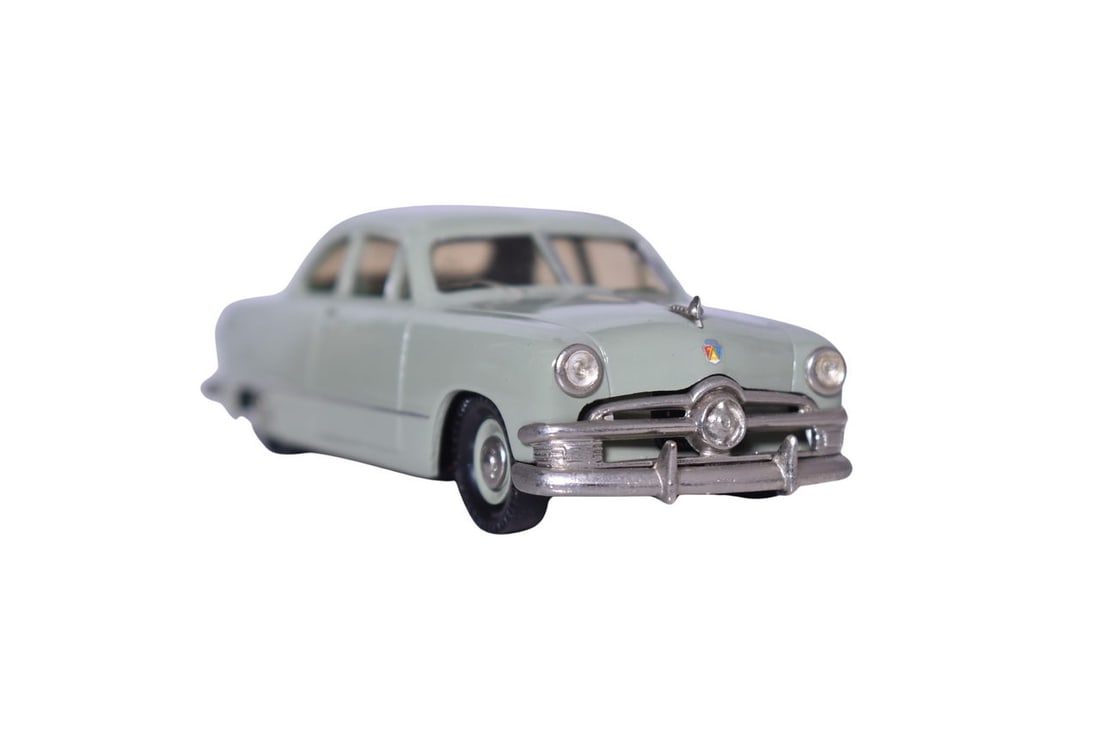 Zaugg-Modell 1950 Ford Deluxe Club Coupe (1 of 3)