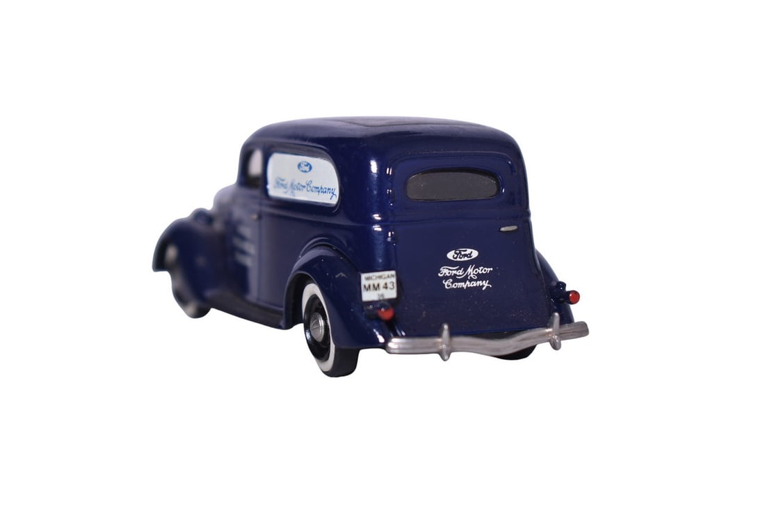 Mini Marque 1936 Ford V/8 - 2