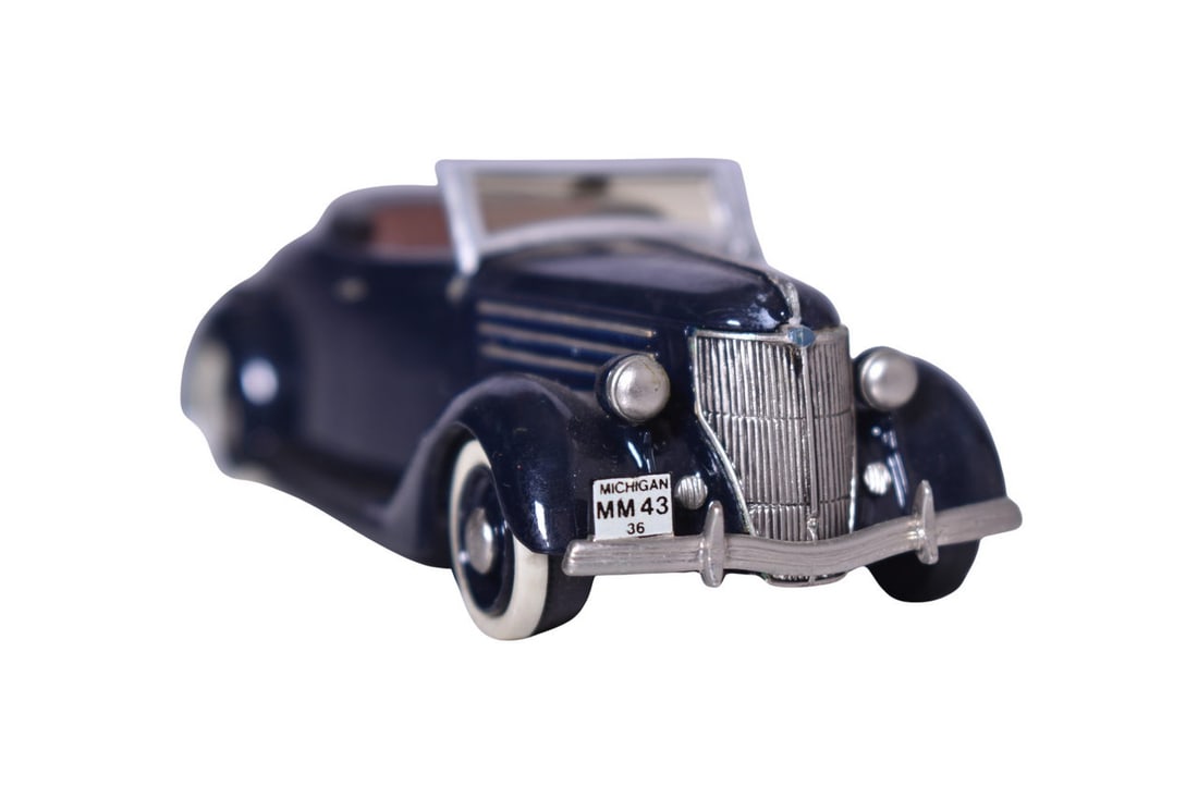 Mini Marque 1936 Ford V/8 Roadster (1 of 3)