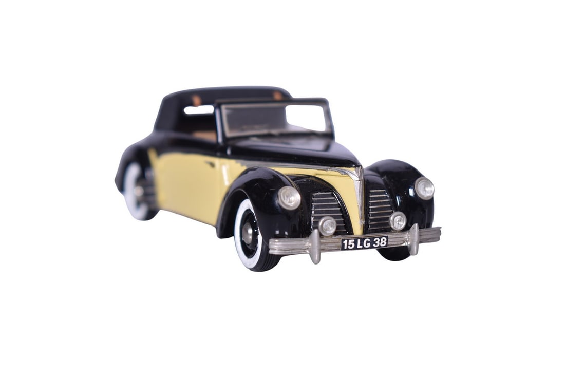 MA Collection 1:43 No. 57 Resin Rosengart Supertraction Cabriolet 1939 (1 of 3)