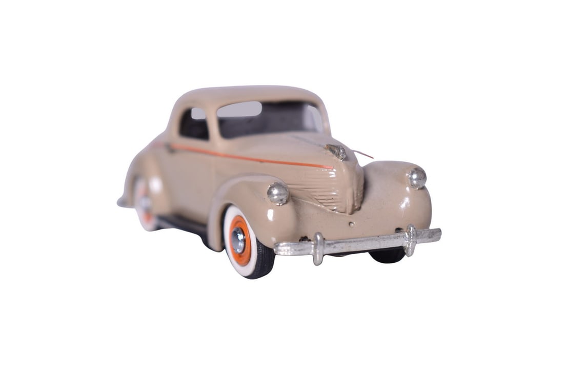Resin 1:43 1940 Ford Coupe (1 of 3)