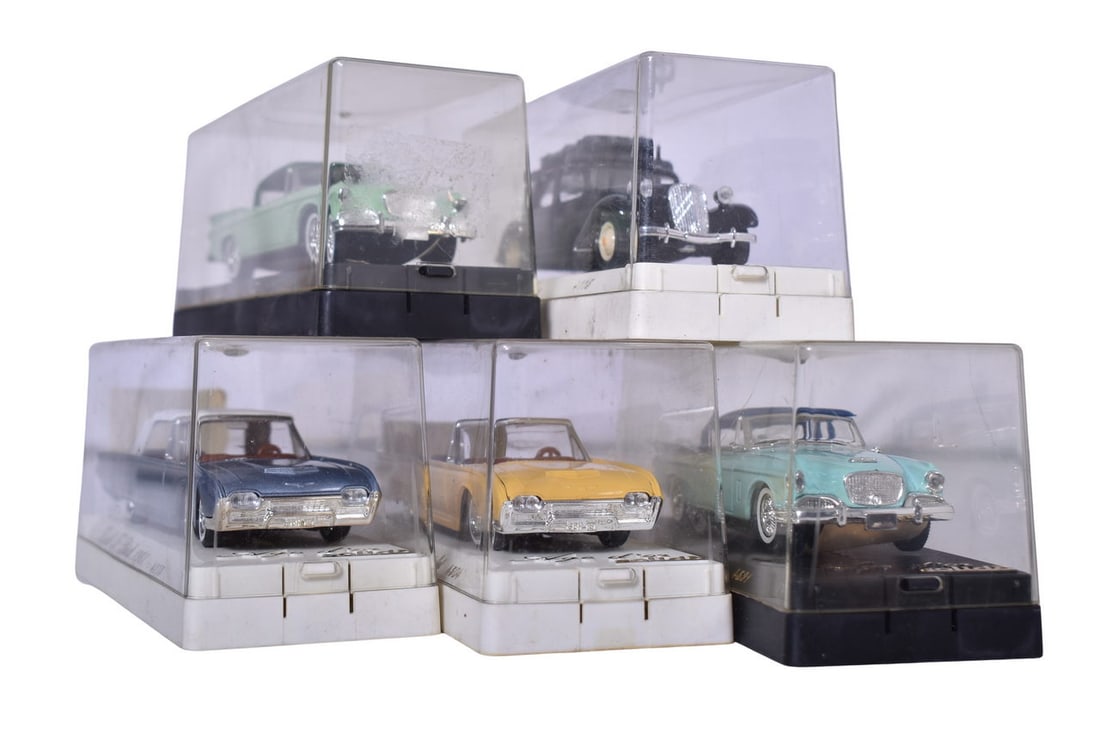 Five Solido 1:43 Models - 1957 Studebaker, Citron, Ford Thunderbird (1 of 5)