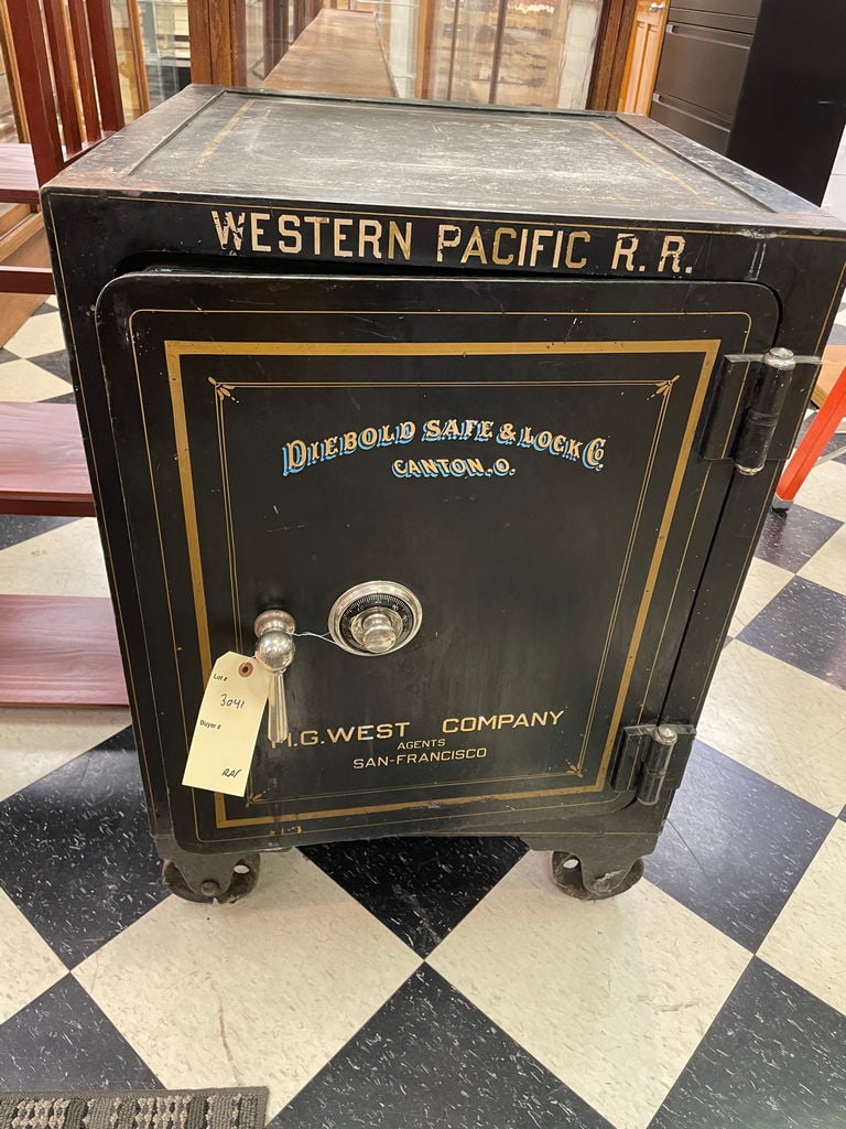 Western Pacific Railroad Safe - On Site Lot #3041 (1 of 5)