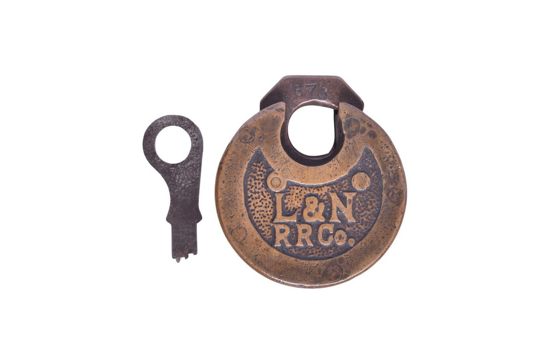 Louisville and Nashville Railroad Six Lever Brass Pancake Lock w/ Key (1 of 4)