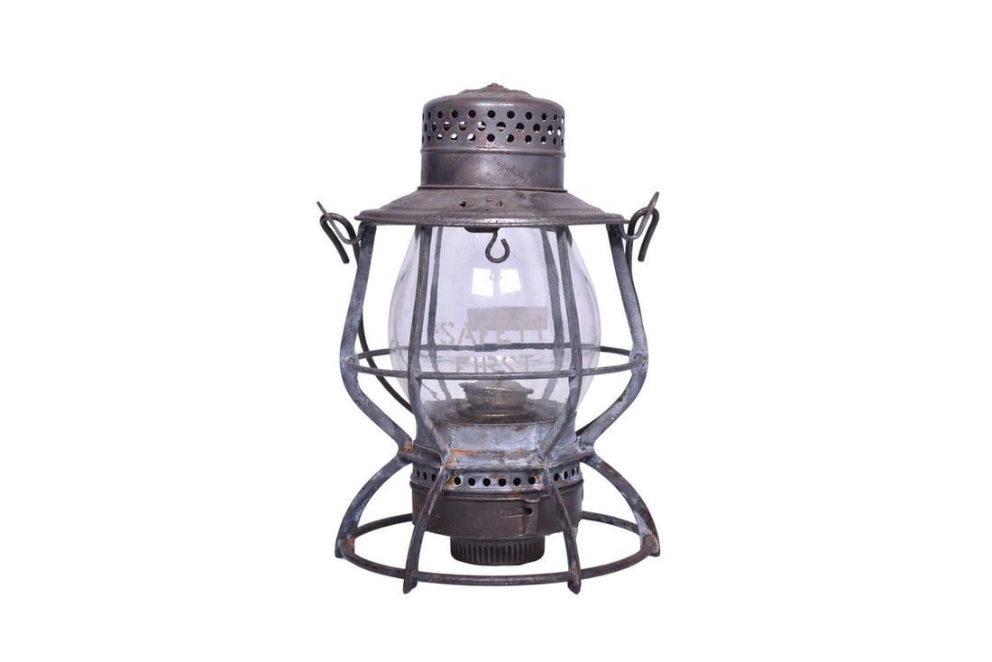 Keystone "The Casey" Philadelphia Baltimore & Washington Railroad Lantern (1 of 5)
