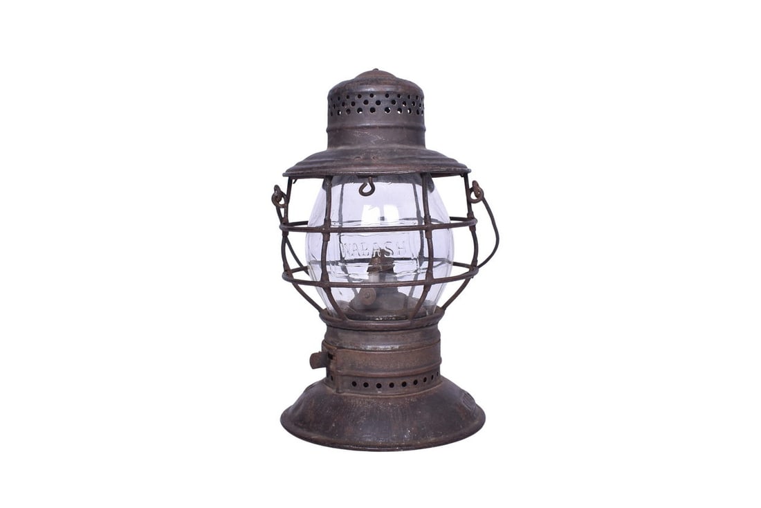 Handlan Wabash Railroad Bell Bottom Lantern with Clear Cast Flag Globe (1 of 7)