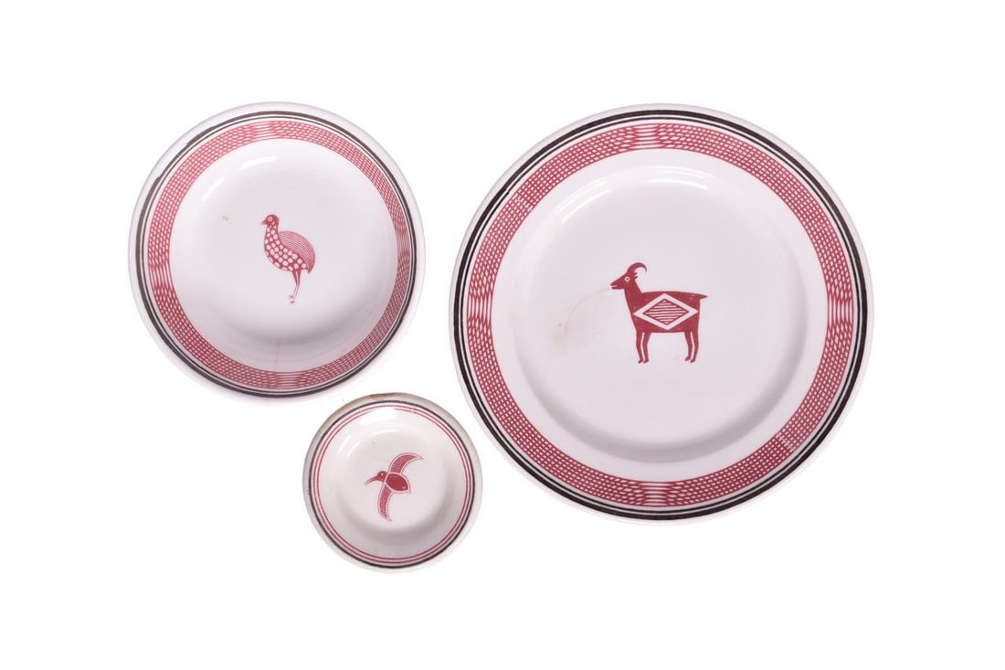 3 Pieces of Athison, Topeka, and Santa Fe Dining Car China - Round Plate, Baker's Dish, Butter Pat (1 of 4)