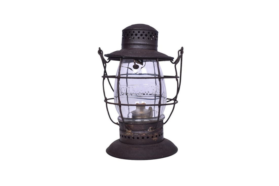 No. 39 Railroad New York Lake Eric and Western Railroad Lantern with Clear Cast Globe (1 of 7)