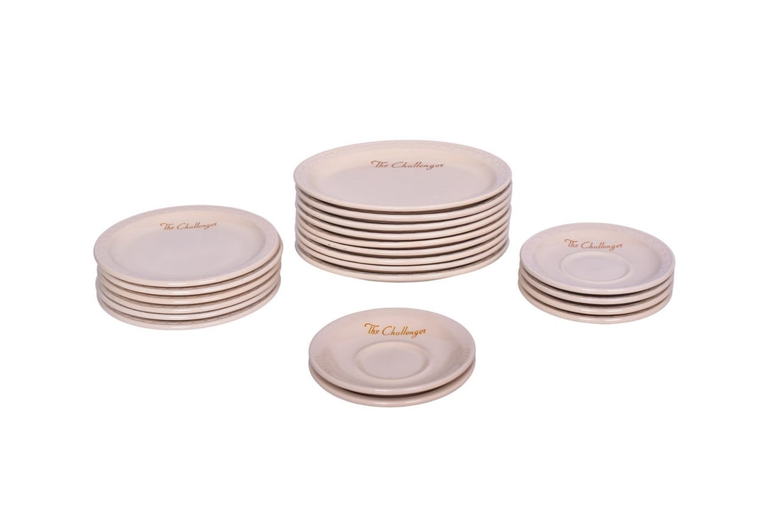 Twenty-One Pieces of Union Pacific Dining Car China - Oval Platters, Round Plates, Saucers (1 of 4)