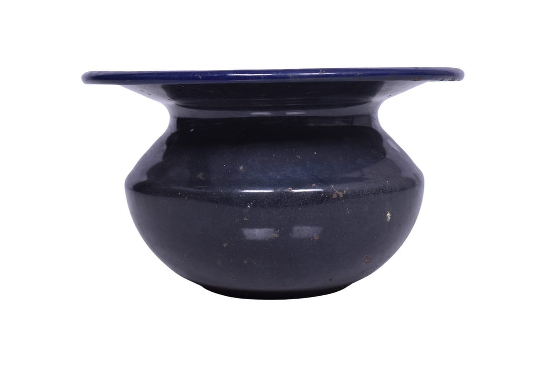 Louisville and Nashville Railroad Polcelain Spittoon / Cuspidor (1 of 5)