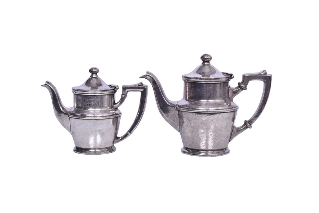 Pair of Louisville and Nashville Railroad International Silver Teapots (1 of 6)