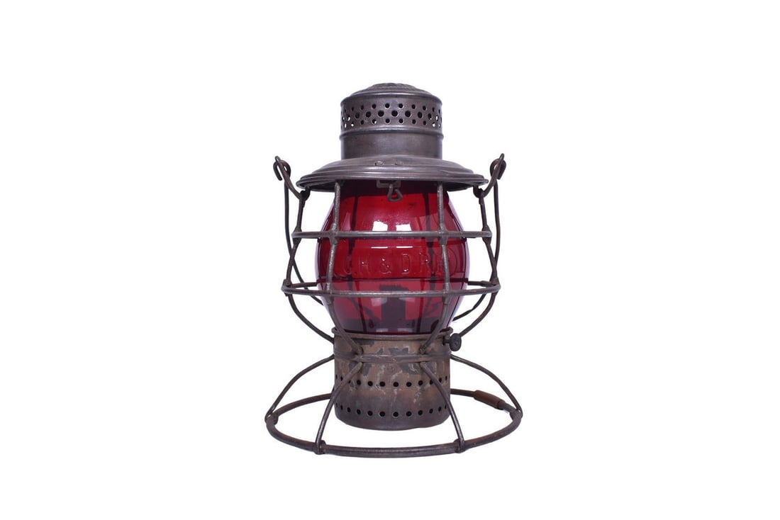 Adams & Westlake Cincinnati Hamilton and Dayton Railway Railroad Lantern with Cast Red Globe (1 of 7)