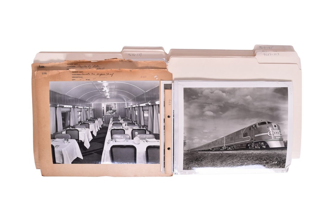 240 Atchison, Topeka and Santa Fe Railway Observation Dome, Diner Photos from Pullman Archives (1 of 3)