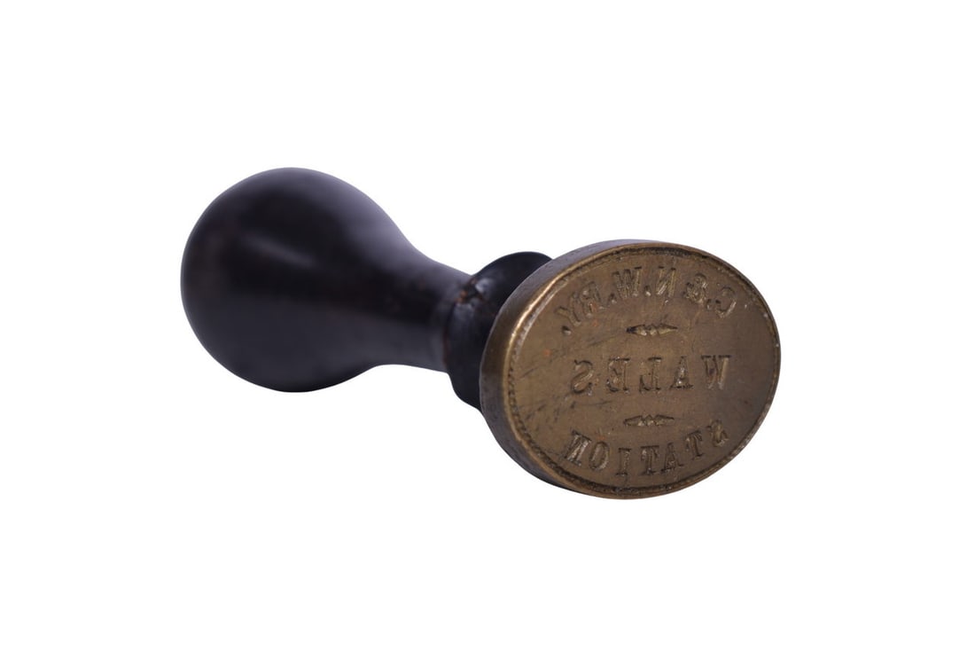 Chicago and North Western Railway / Railroad Wales Station Oval Wax Sealer (1 of 4)