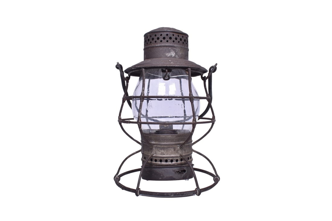 Adams & Westlake Pere Marquette Railroad Lantern with Clear Cast Globe (1 of 7)