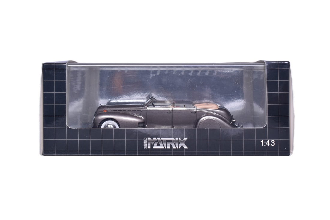 Matrix Scale Models 1:43 scale resin 1938 Lincoln Model K LeBaron Convertible Sedan in silver. (1 of 3)