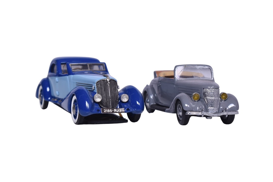 MA Collection No. 67 resin 1:43 scale 1935 Renault Nervastella Fernandez and CCC US No. 2 1936 Ford. (1 of 3)