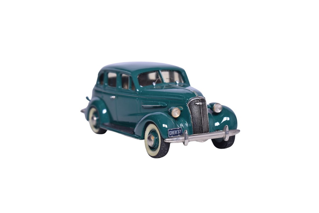 Madison Models white metal 1:43 scale Nr. 7 1937 Chevrolet Master De Luxe in Beryl Green. Car does (1 of 3)