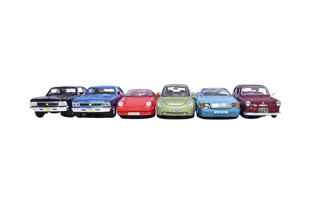 Six 1:24 scale models by Maisto. Cars included are two 1966 Chevy Chevelle, a 1989 Mercedes-Benz: Six 1:24 scale models by Maisto. Cars included are two 1966 Chevy Chevelle, a 1989 Mercedes-Benz 500 SL, a Volkswagen New Beetle, a 1989 Porsche 911, and a Volkswagen 1600. No original packaging, like