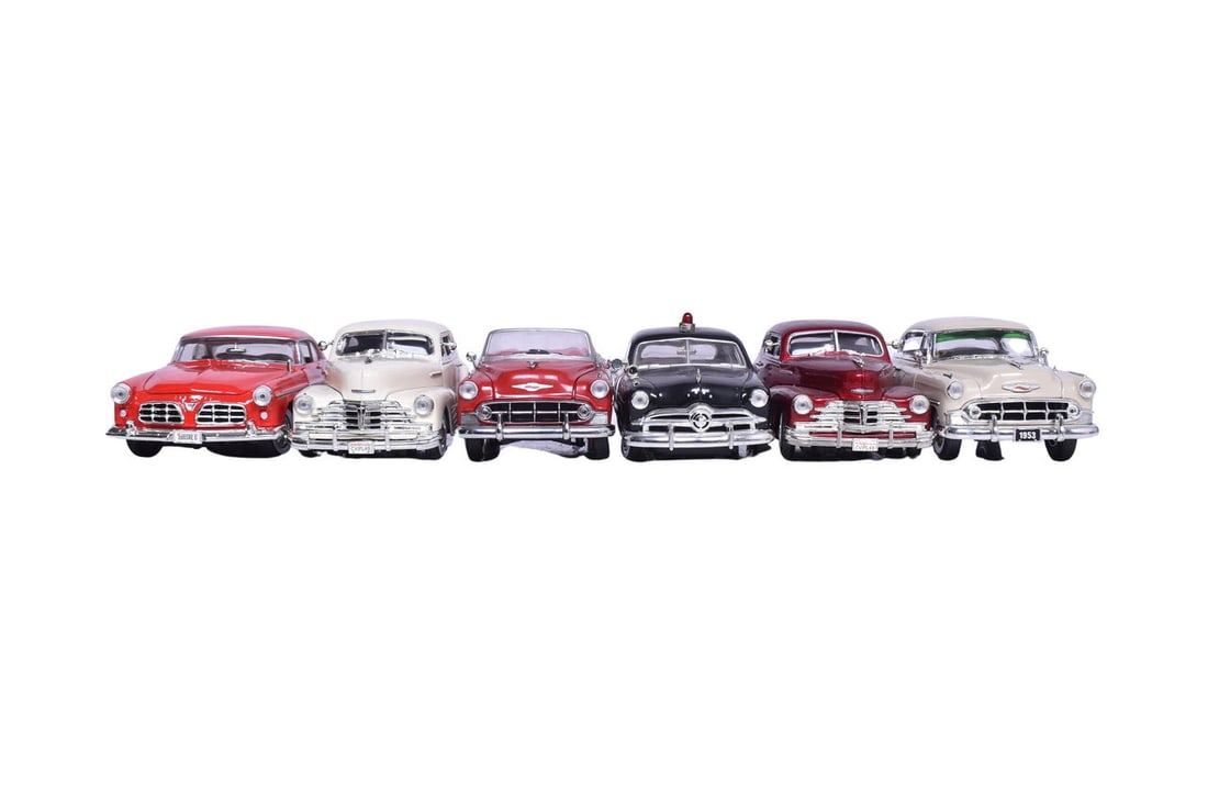 Six 1:24 scale models, one by Sun Star, three by Motor Max, a Jada, and an unidentified. The cars: Six 1:24 scale models, one by Sun Star, three by Motor Max, a Jada, and an unidentified. The cars are a 2005 Chrysler, two 1948 Chevrolet Aerosedans, a 1953 Chevy Bel Air, a 1949 Ford, and a 1953 Chev
