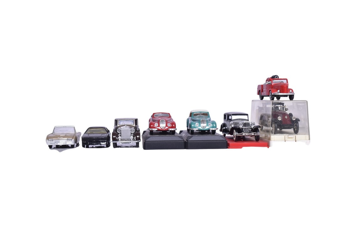Eight Solido models, including 1926 Renault, Chevrolet Camaro, two Alfa Romeo, Hotchkiss, 1939 Rolls (1 of 3)