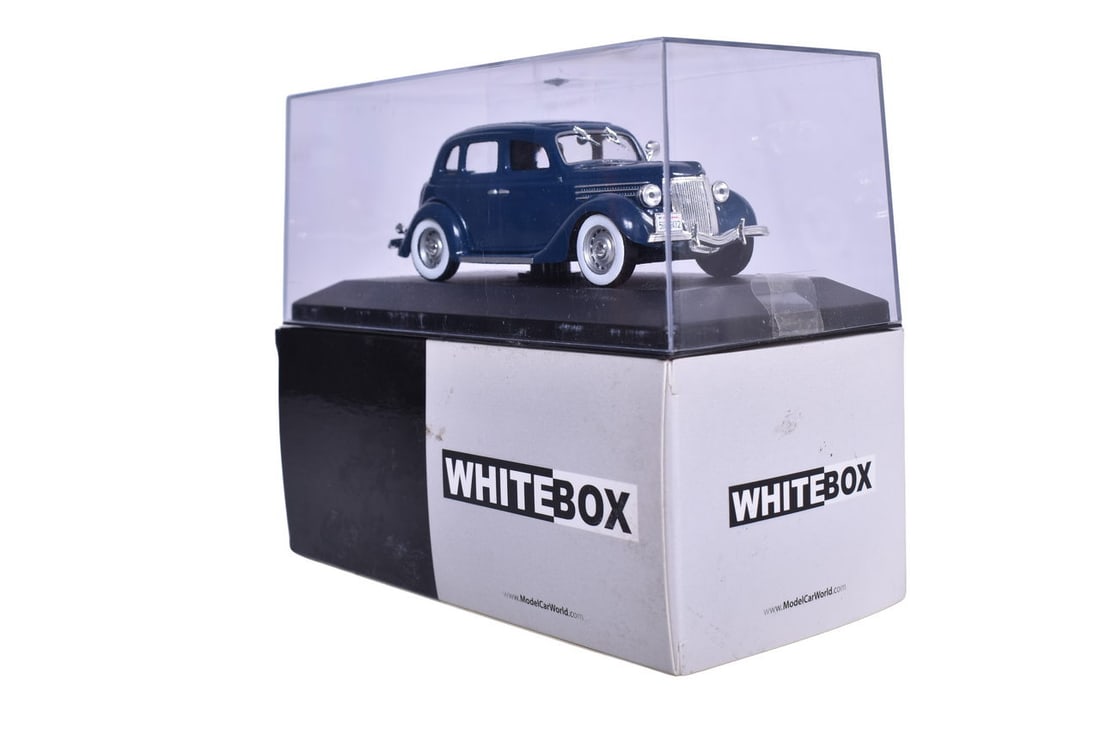 White Box die cast 1:43 scale 1937 Ford V8 in blue. Original box and plastic display case, like new (1 of 3)