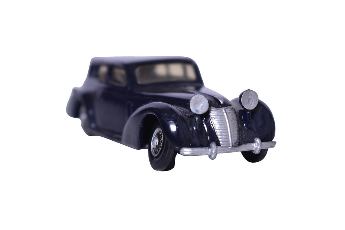 Diecast 1:43 scale Packard "Super 8" Touring Sedan in dark blue, suspected Dinky / Meccano but no (1 of 3)