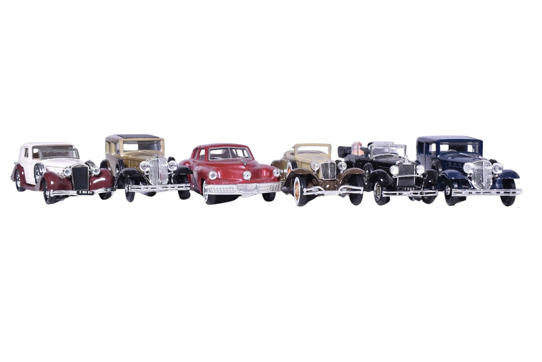 Six Solido diecast 1:43 scale model cars. Includes 1948 Tucker, two 1934 Renault Reinastella Type: Six Solido diecast 1:43 scale model cars. Includes 1948 Tucker, two 1934 Renault Reinastella Type RM2, 1939 Delage D8-120, 1929 Cord L29, and 1929 Fiat 525N. Cars do not come with original packaging, 