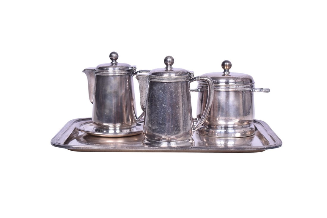 Four pieces of dining car silver for the Western Pacific Railroad, all bottom stamped Western (1 of 4)