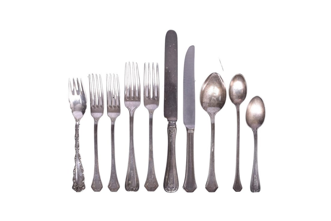 Ten pieces of dining car silver flatware for the Nashville Chattanooga & St. Louis Railway, all (1 of 4)