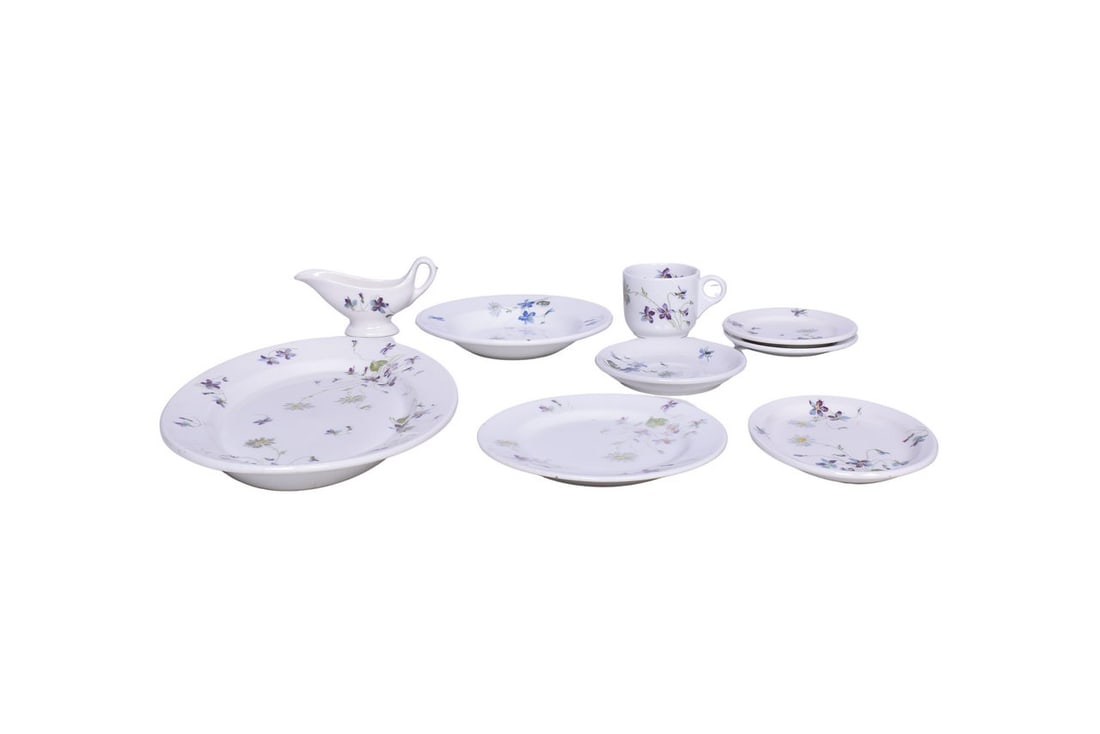 Nine pieces of Chicago Burlington and Quincy Railroad dining car china in the Violets & Daisies (1 of 4)