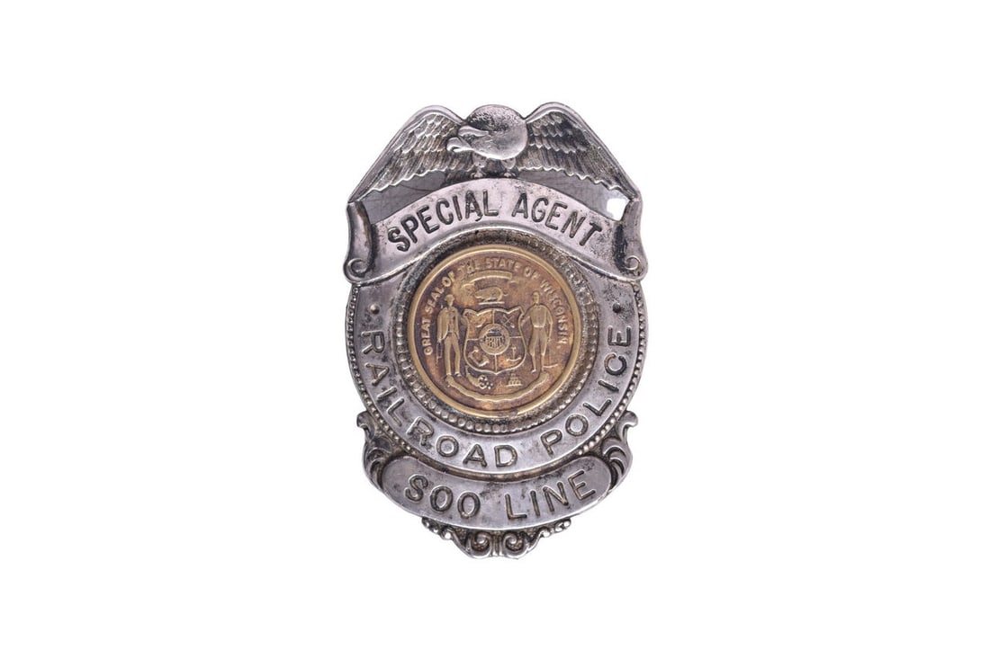 Pin back police badge marked Special Agent Railroad Police Soo Line, with the Wisconsin state seal (1 of 2)