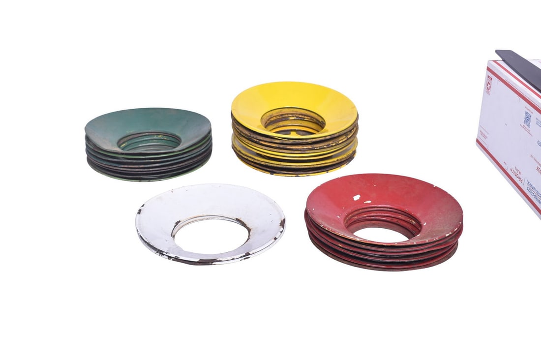Group of 27 railroad day targets all measuring about 9 3/4" in diameter. Includes six red, two (1 of 3)