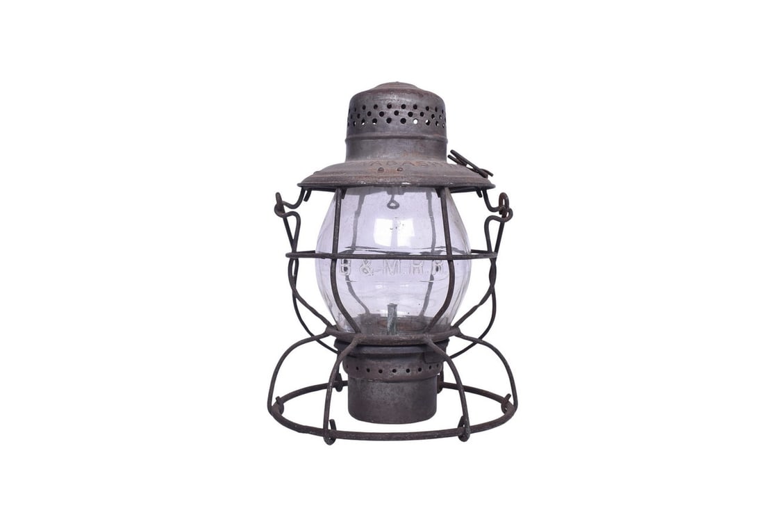 Handlan lantern with Wabash RR embossed on the shoulder. Latest patent date on the bottom reads 12 (1 of 10)