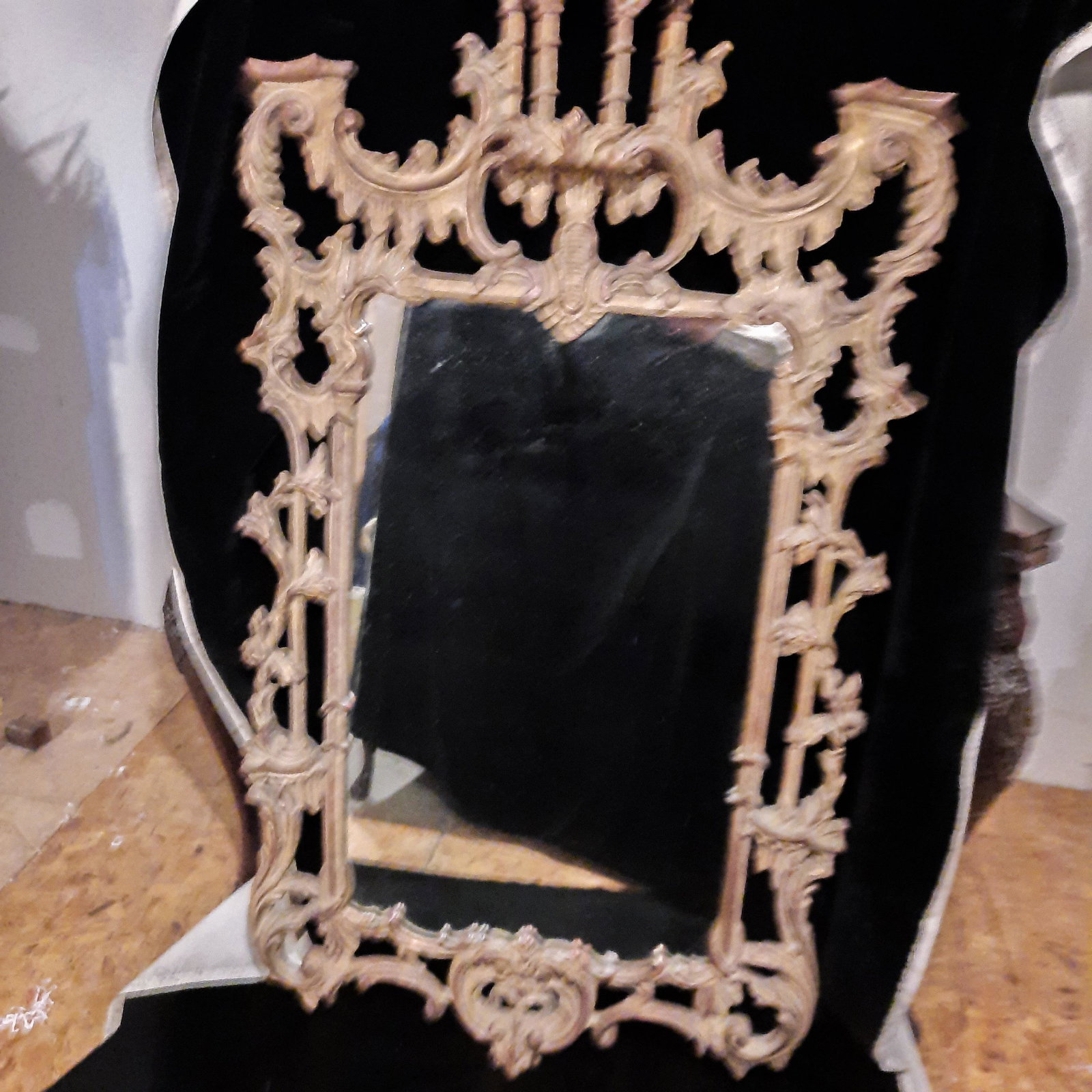 Chinese Chippendale Style Mirror: Lot 0080 Details Very Elegant Carved Wood Frame with chalk gilt finish in highly detailed Chinese Chippendale fashion. Center pagoda pediment with overall foliate elements incorporated into frame. Ori