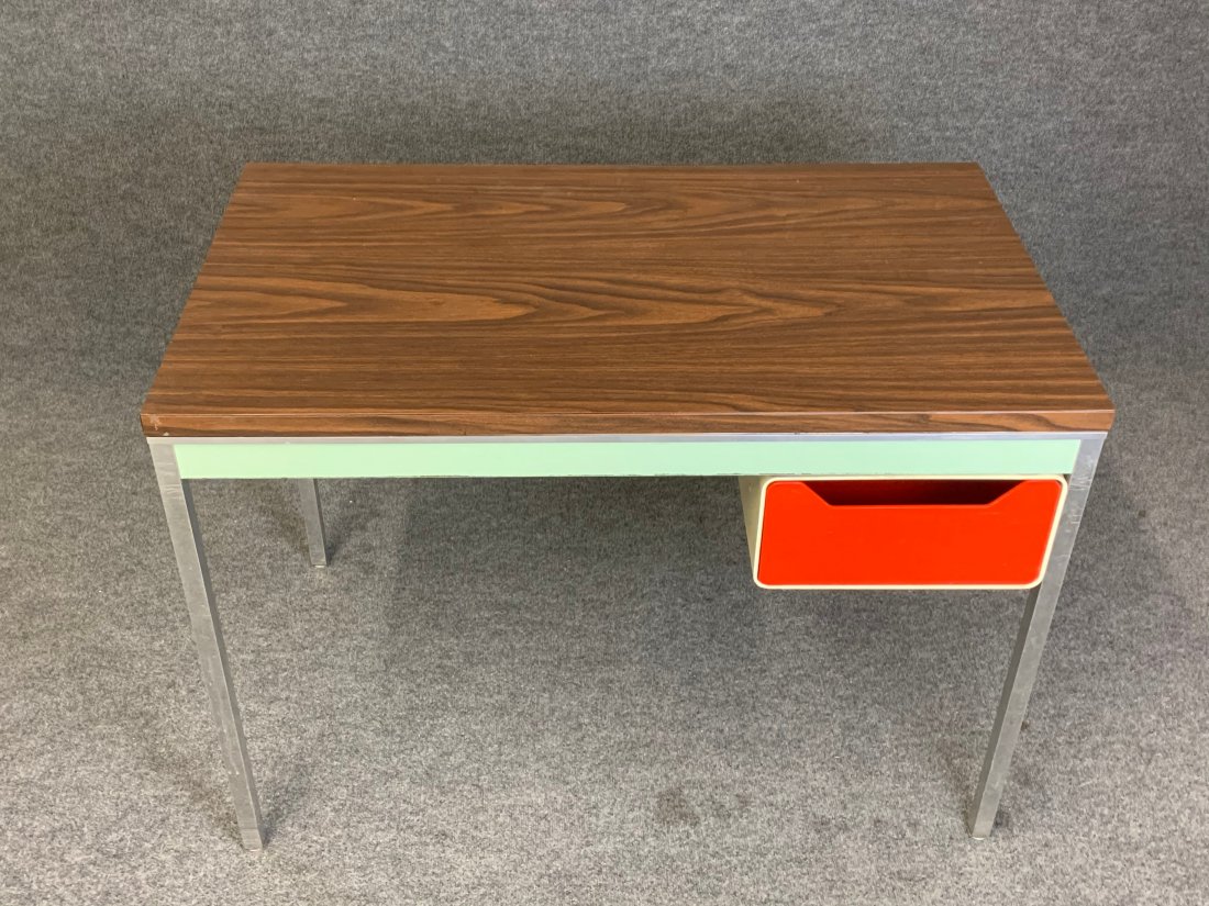Modern Multi Colored Desk: 29.5"h x 41"w x 24"d